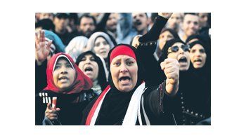 ámbito.com | La influencia del islamismo, tanto en sus variantes más moderadas como más radicales, es creciente en el Egipto pos-Mubarak. El futuro es una gran incógnita.
