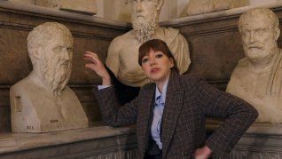 Ingeniosa. Cunk on Earth es una serie que recrea un documental con el protagonismo de una Diane Morgan en su máximo esplendor.