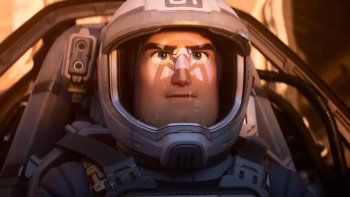 lightyear, una aventura espacial que se aprovecha de su condicion de spin-off de toy story