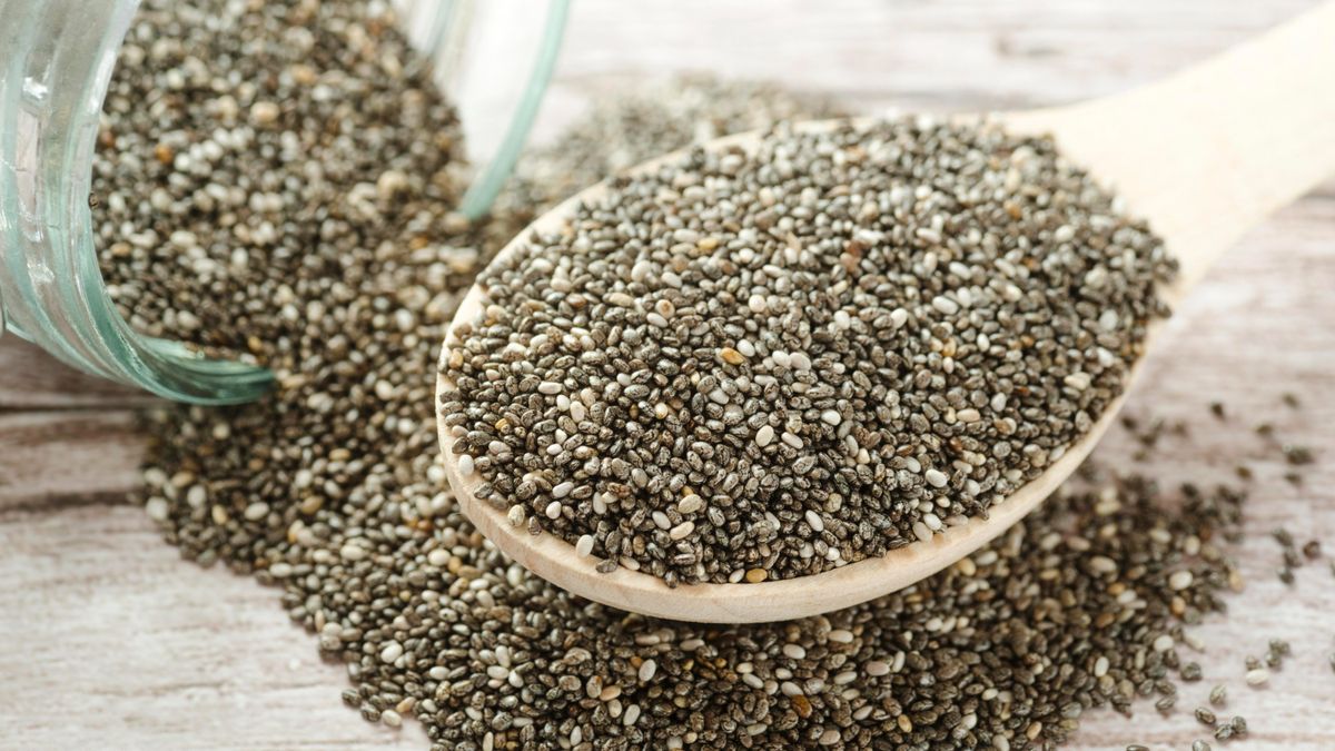What is the easy ingredient to incorporate your meals that has a high content of Omega-3 and helps reduce cholesterol