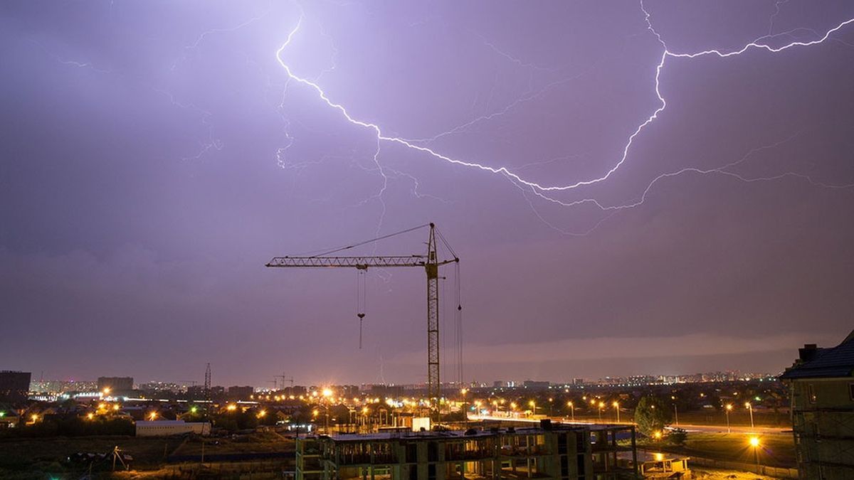 Cuatro provincias tienen alertas amarillas por tormentas eléctricas y granizo