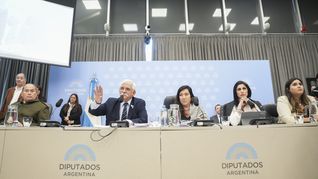 Un plenario presidido por autoridades oficialistas buscó hacer avanzar el proyecto de Defensa de Soberanía Nacional. Un plenario presidido por autoridades oficialistas buscó hacer avanzar el proyecto de Defensa de Soberanía Nacional.
