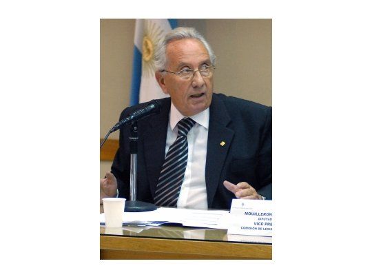 Hector Recalde.
