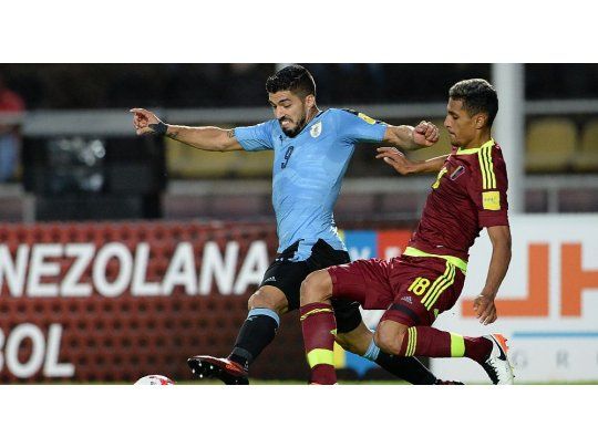 Uruguay empató ante Venezuela y tiene la casificación en la mano