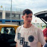 Valentín Carboni llegó país para ser nuevo refuerzo de Racing Valentín Carboni llegó país para ser nuevo refuerzo de Racing