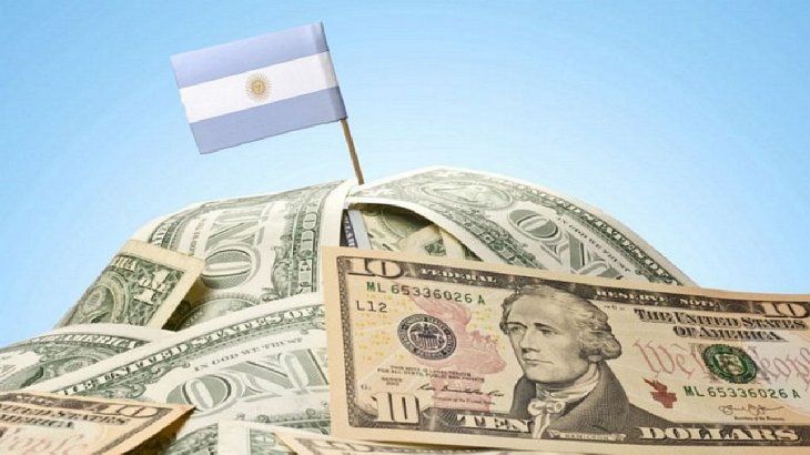 Dólares. En 2021 Argentina fue el país de la región de menor participación del comercio internacional de bienes en su producto bruto.