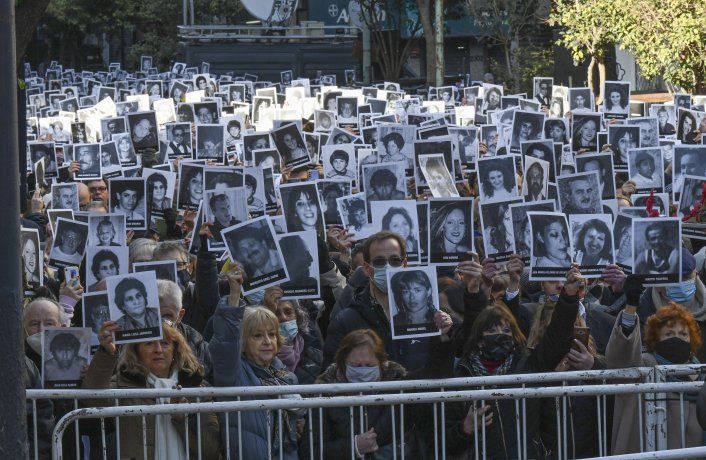 AMIA renovó su pedido de justicia a 28 años del atentado