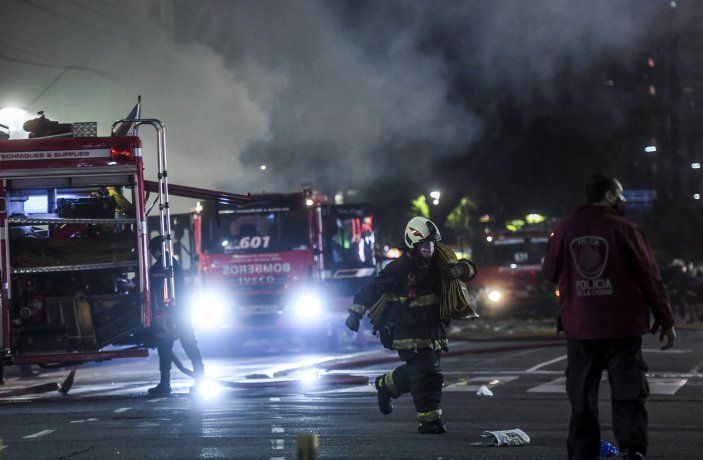 Explosión e incendio en Villa Crespo.