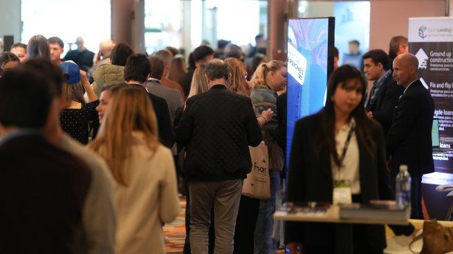 Más de 5.000 visitantes recorrieron la cita inmobiliaria en el primer día en el Hilton de Puerto Madero