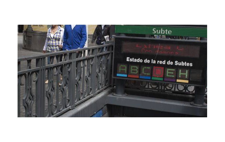 Línea D circuló con servicio limitado durante 7 horas por una protesta
