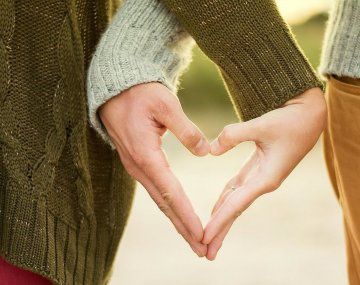 En la actualidad, podemos saber si alguien está interesado, solo prestando atención a su comportamiento. En la actualidad, podemos saber si alguien está interesado, solo prestando atención a su comportamiento.