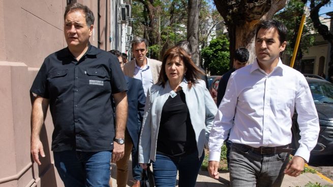 Ramón Lanús junto a Patricia Bullrich, y al ministro de Seguridad de la Provincia de Buenos Aires, Javier Alonso.