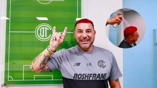 Antonio Mohamed cumplió con su palabra y su promesa de pintarse el cabello de rojo si Toluca salía campeón del Torneo Clausura 2025.