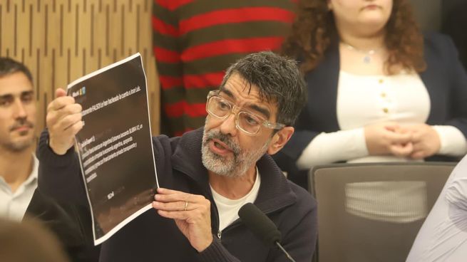El Gobierno denunció supuesto “espionaje ilegal” de Rodolfo Tailhade.