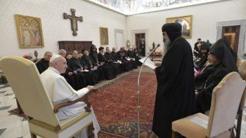 papa: medio oriente debe convertirse en tierra de paz