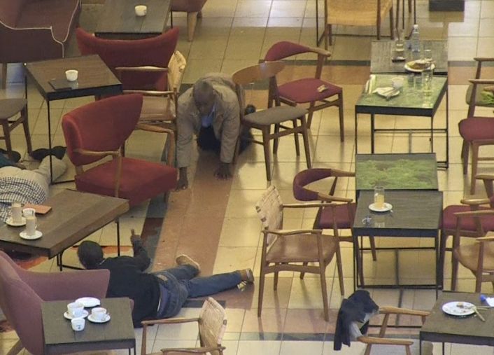 El ejército keniano controló el centro comercial y los muertos suman 68 (foto 2)