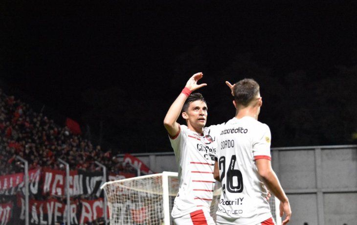 Cortó la racha. Newells volvió al triunfo en la Copa Argentina.
