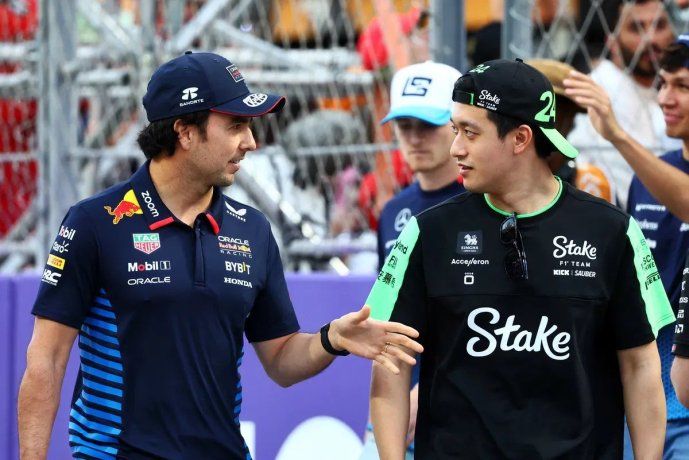 El expiloto de Fórmula 1, el colombiano Juan Pablo Montoya ya da como un hecho que Sergio Checo Pérez será piloto de Cadillac y hasta  eligió al que sería el compañero ideal para el mexicano en la temporada 2026 de la Fórmula 1: el chino Zhou Guanyu.
