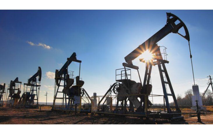 Los principales productores buscan sostener el esquema de oferta pese a la crisis energética y la salida de uno de los actores clave del Golfo. Los principales productores buscan sostener el esquema de oferta pese a la crisis energética y la salida de uno de los actores clave del Golfo.