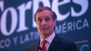 es experto en empresas gracias a la iberoamericana, se perfecciono en stanford y logro ser el nuevo rey de uno de los imperios mas poderosos del pais