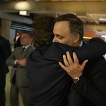 Fuerte abrazo. Milei y Adorni se mostraron juntos en medio de la situación que atraviesa el jefe de Gabinete. Fuerte abrazo. Milei y Adorni se mostraron juntos en medio de la situación que atraviesa el jefe de Gabinete.