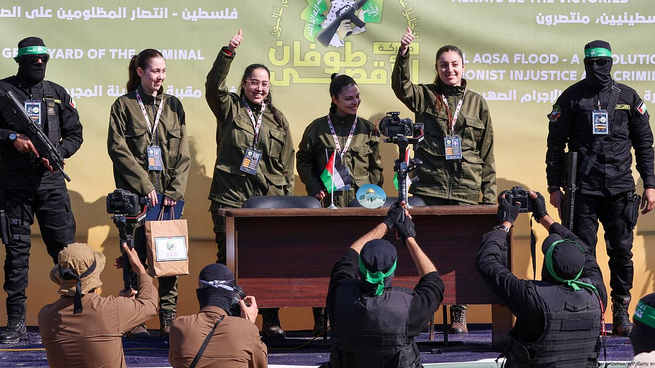 Las soldados israelíes Daniella Gilboa, Karina Ariev, Liri Albag y Naama Levy fueron liberadas este sábado 25 de enero.&nbsp;