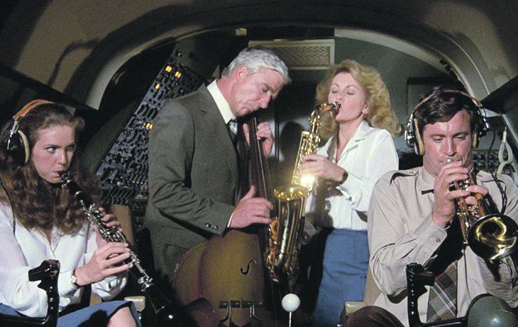 ¿Y dónde está el piloto? La realidad a veces se aproxima a la película protagonizada por el actor Leslie Nielsen.