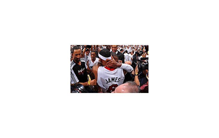 Wade fue la figura del partido con 34 puntos.