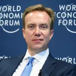 Børge Brende detalló que la economía mundial podría afrontar una etapa de alta inestabilidad por las burbujas multifactoriales que podrían existir. Børge Brende detalló que la economía mundial podría afrontar una etapa de alta inestabilidad por las burbujas multifactoriales que podrían existir.