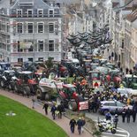 Productores de la Coordinación Rural se movilizaron con tractores en París y otras ciudades para rechazar el acuerdo Mercosur-UE. Productores de la Coordinación Rural se movilizaron con tractores en París y otras ciudades para rechazar el acuerdo Mercosur-UE.