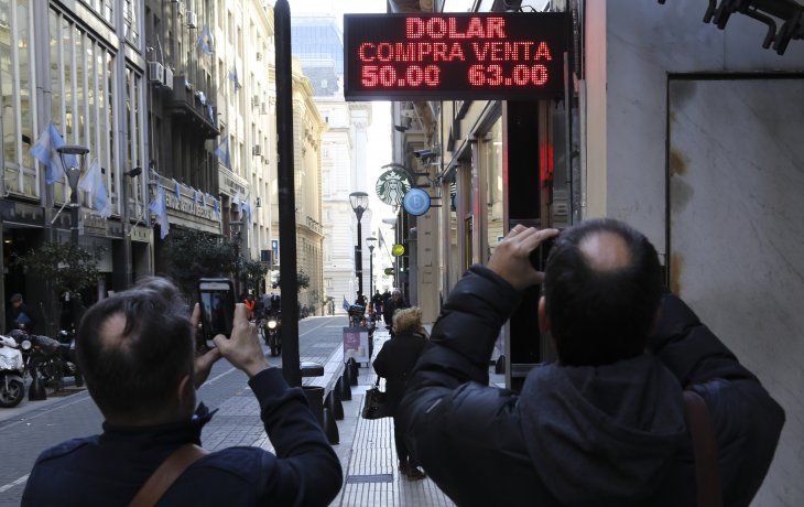 dolar hoy: a cuanto cerro en los principales bancos de la city