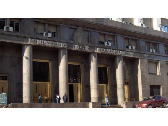 El déficit fiscal primario creció 71,3%, pero el Gobierno dice que se siguen normalizando las cuentas públicas