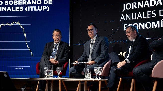 Estabilidad de precios y más pasos hacia la desdolarización, las claves destacadas por Guillermo Tolosa sobre la política monetaria.