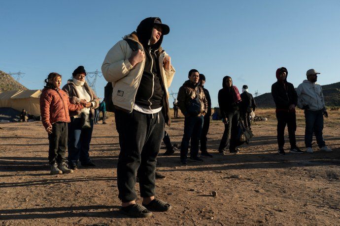 Donald Trump amenazó a Canadá y México de imponer aranceles a sus productos si no controlar la migración hacia Estados Unidos.