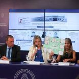 El jefe de Gabinete, Manuel Adorni; la ministra de Seguridad, Alejandra Monteoliva; y la jueza Sandra Arroyo Salgado anunciaron la caída de la denominada “PYME del delito”. También estuvieron presentes el jefe de la Policía Federal Argentina, Comisario General Alejandro Rolle, y el jefe de la Gendarmería Nacional, Comandante General Claudio Brilloni. El jefe de Gabinete, Manuel Adorni; la ministra de Seguridad, Alejandra Monteoliva; y la jueza Sandra Arroyo Salgado anunciaron la caída de la denominada “PYME del delito”. También estuvieron presentes el jefe de la Policía Federal Argentina, Comisario General Alejandro Rolle, y el jefe de la Gendarmería Nacional, Comandante General Claudio Brilloni.