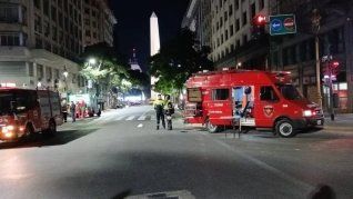 Incendio ocurrido en el HR Luxor, ubicado en la Avenida Roque Sáenz Peña al 800. Incendio ocurrido en el HR Luxor, ubicado en la Avenida Roque Sáenz Peña al 800.