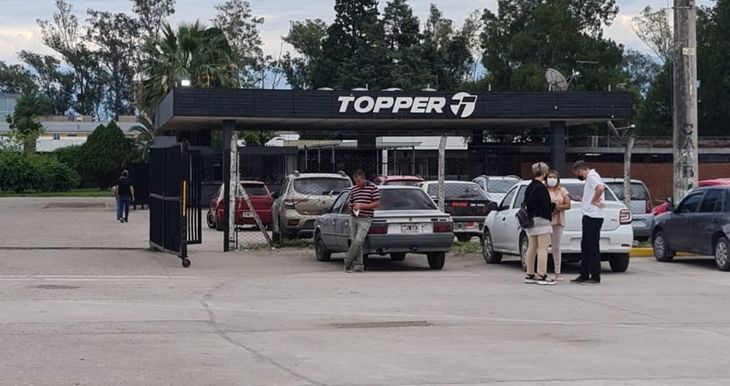 Topper Tucumán licenció a 1.190 empleados en la última semana, incluyendo a 938 operarios.