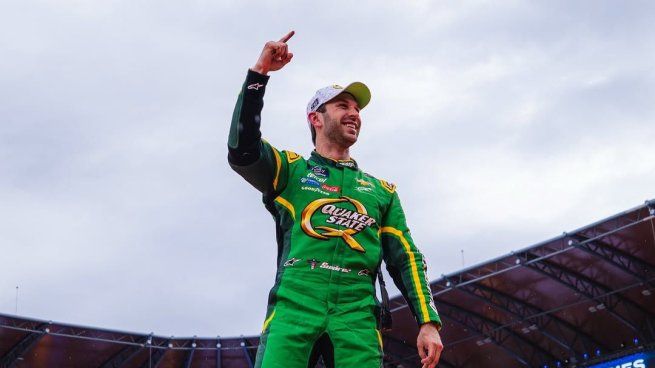 Daniel Suárez firmó con Spire Motorsports para ser su piloto No.7 en la NASCAR Cup Serie 2026, así lo dio a conocer la organización, después de que el mexicano había estado en las últimas cinco temporadas en el volante del Chevrolet No.99 de Trackhouse Racing.