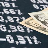 Argentina saldrá a colocar deuda en dólares antes de fin de año. Argentina saldrá a colocar deuda en dólares antes de fin de año.