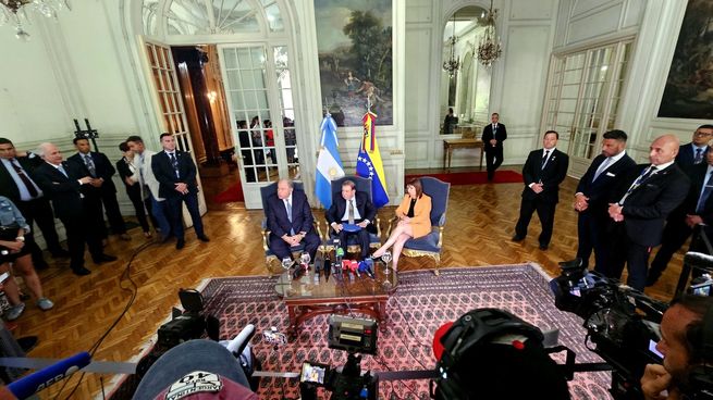 Argentina recomienda a sus ciudadanos no viajar a Venezuela - Image 3