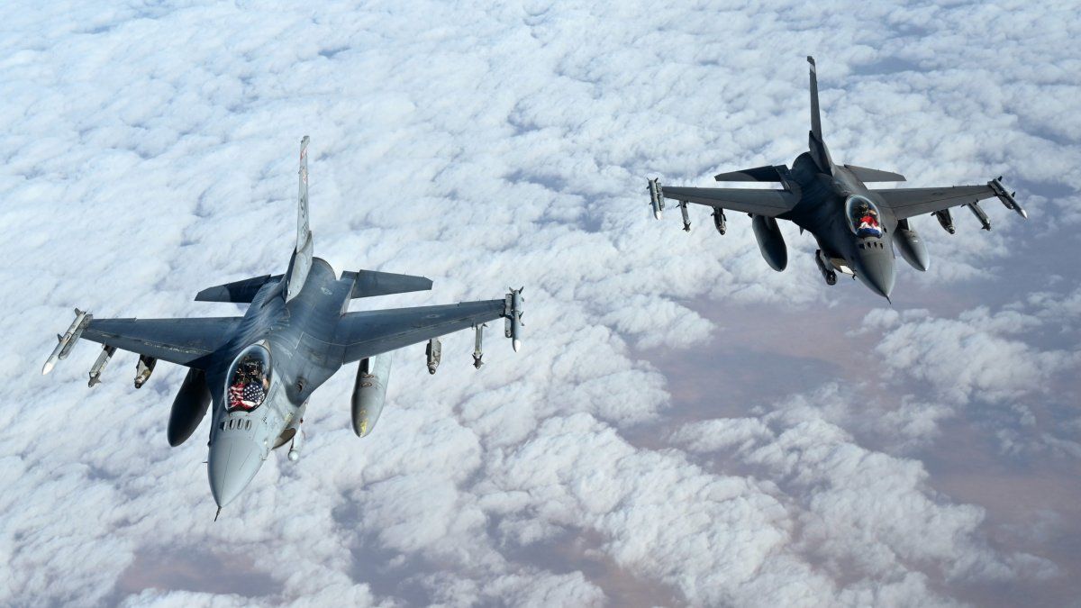 panic in Washington over sonic boom caused by fighter jets