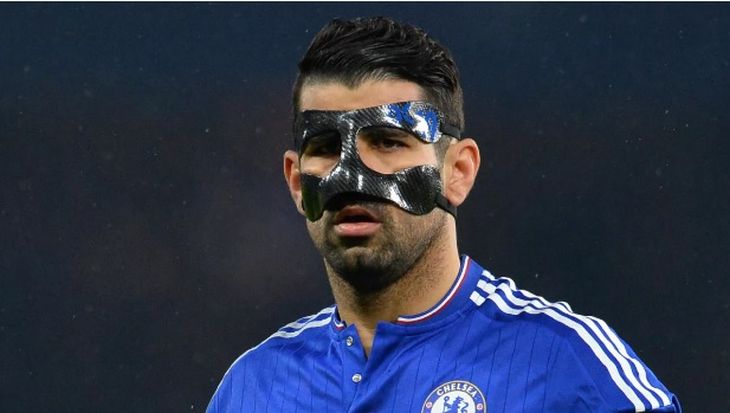 Brazilian nationalized Spanish Diego Costa played with a mask two days after breaking his nose during training with Chelsea in 2016.