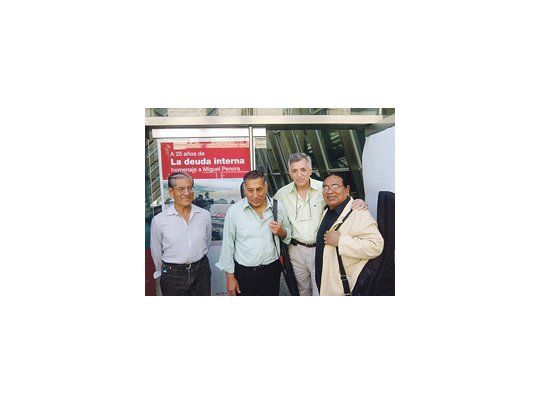 Sixto Vázquez Zuleta, Fortunato Ramos, Miguel Pereira y Tomás Lipán, ayer en el Centro Cultural San Martín.