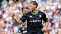 Santiago Giménez es pretendido por Nottingham Forest y ahora por el Leicester City, dos equipos de la Premier League, pero considerados chicos en el campeonato inglés.