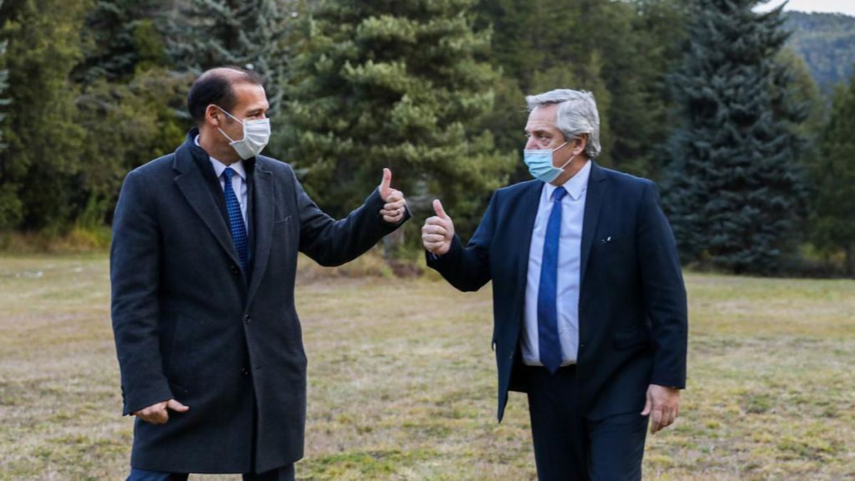 Alberto Fernández visita Neuquén, donde recorrerá obras e inaugurará un hospital