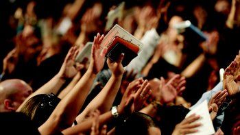 ¿por que se celebra semana santa y pascua?