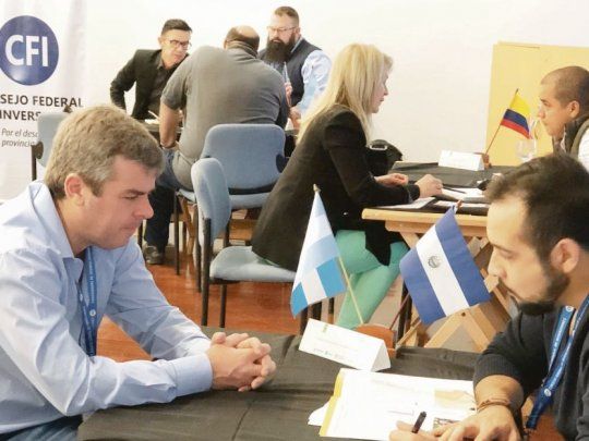 CONTACTOS. La exitosa Ronda Internacional de Negocios que tuvo lugar durante la feria.