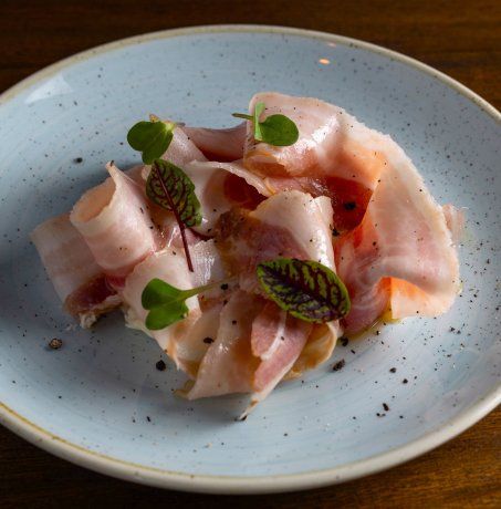 En su carta se destaca la ricota casera con panceta ahumada y tartufo. En su carta se destaca la ricota casera con panceta ahumada y tartufo.