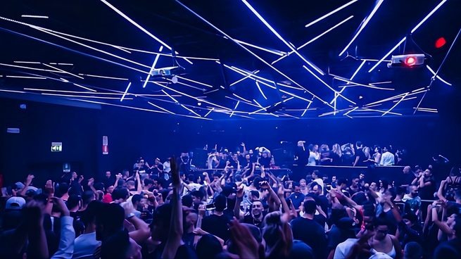 La organización operaba en la ciudad y ofrecía desde encuentros íntimos hasta consumo de óxido nitroso en eventos exclusivos, en un entramado que involucraría a deportistas y empresarios.