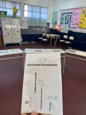 Los bonaerenses ya se acercan a votar.